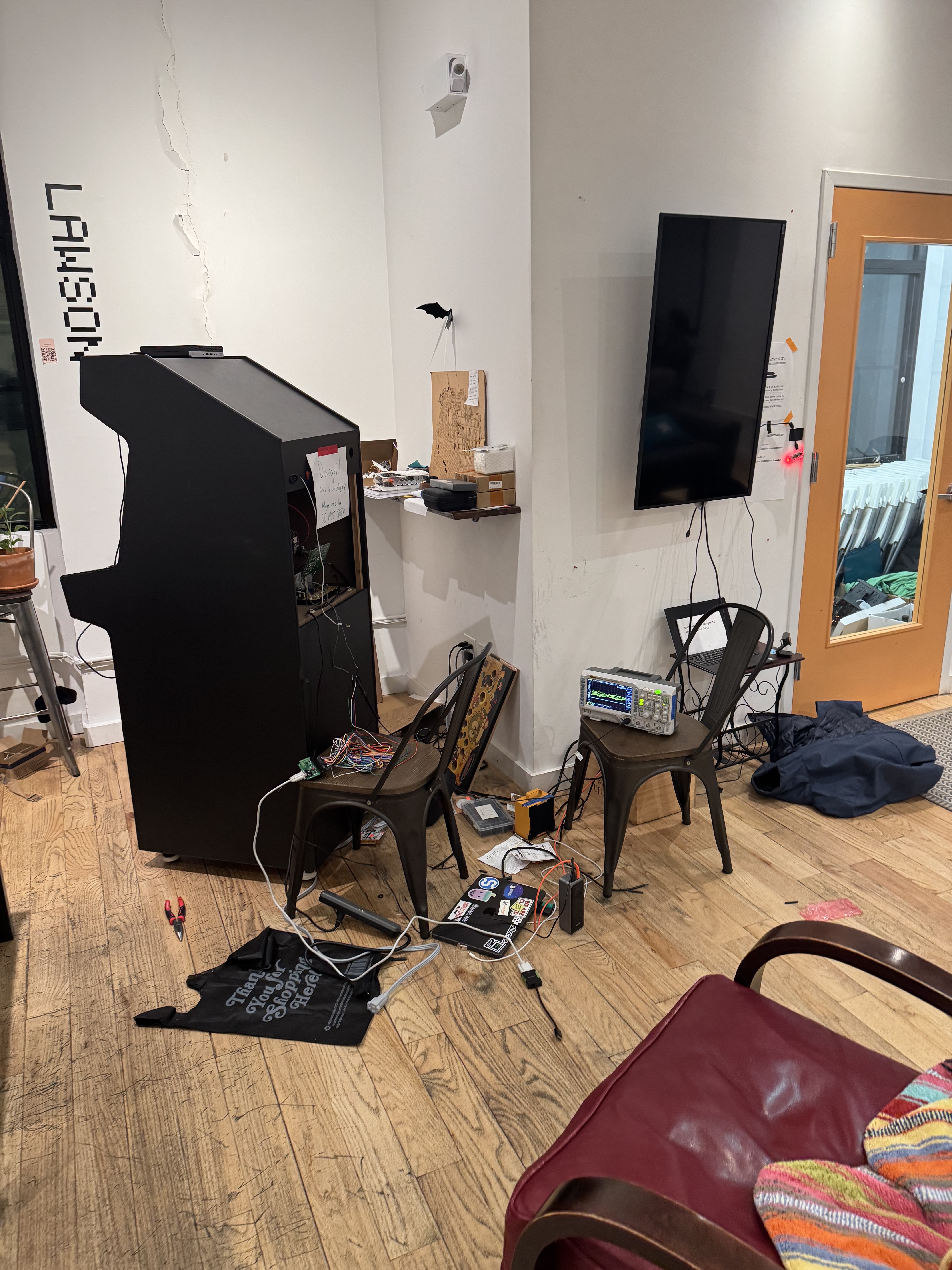 Using an oscilloscope to figure out the color signals